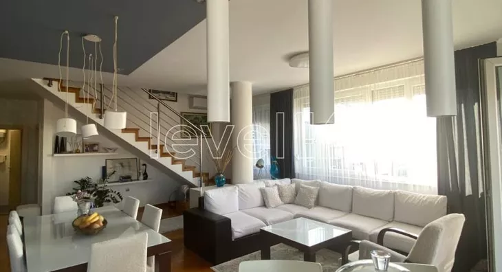 Šestosoban stan | 4zida