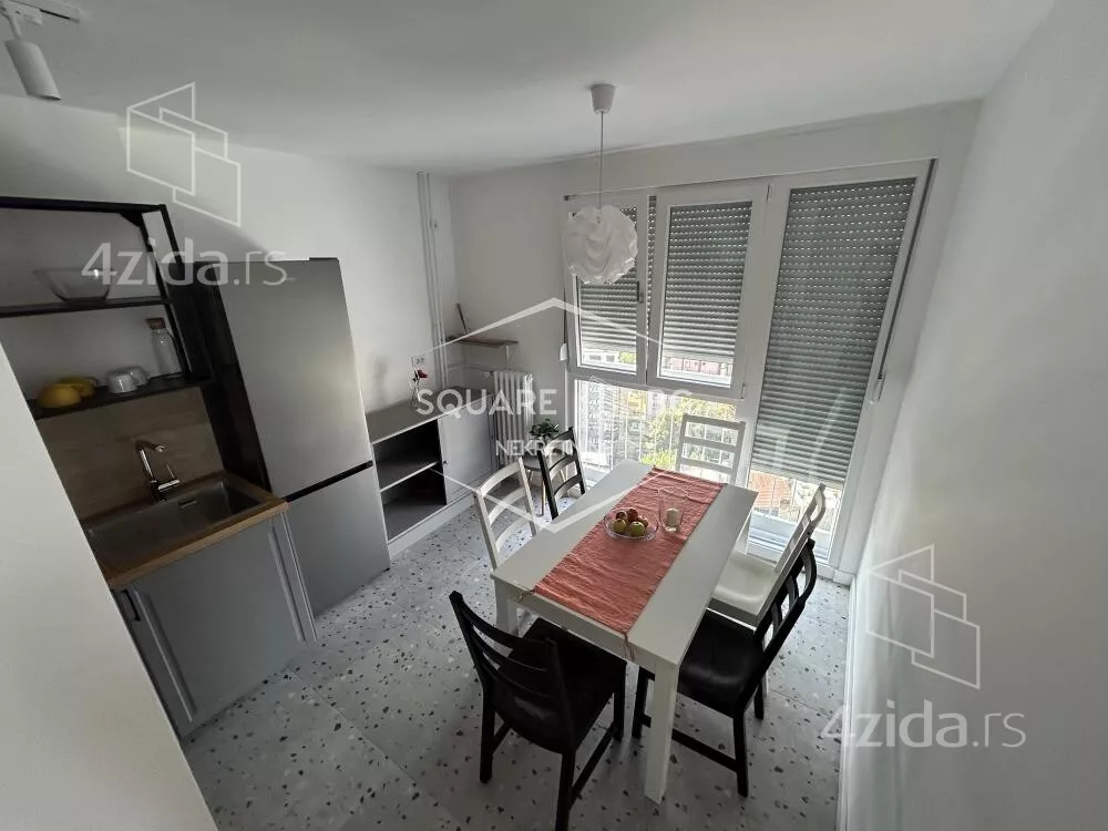 Četvoroiposoban stan | 4zida