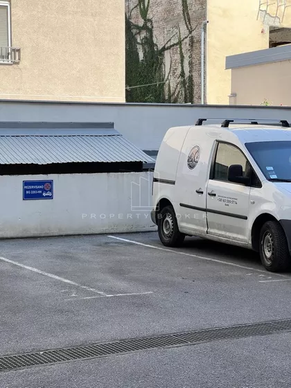 Skender Begova | 4zida.rs