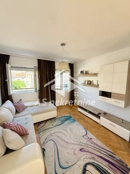 Palata Pravde | 4zida.rs