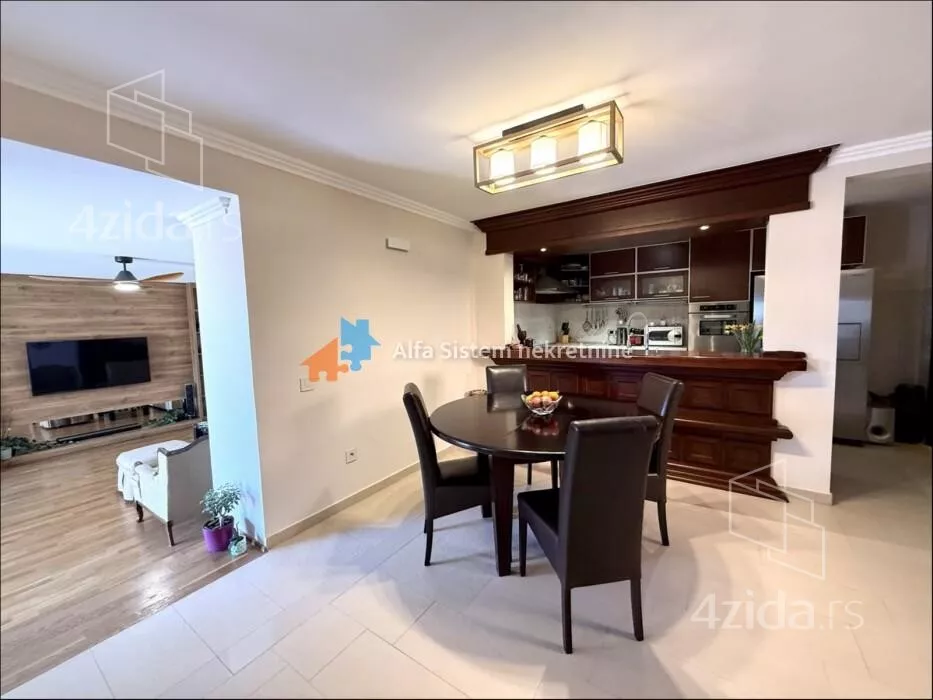 Petosoban stan | 4zida