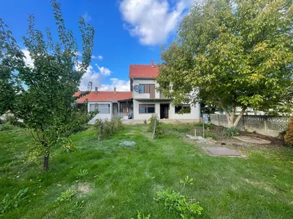 Mila Terzića | 4zida.rs