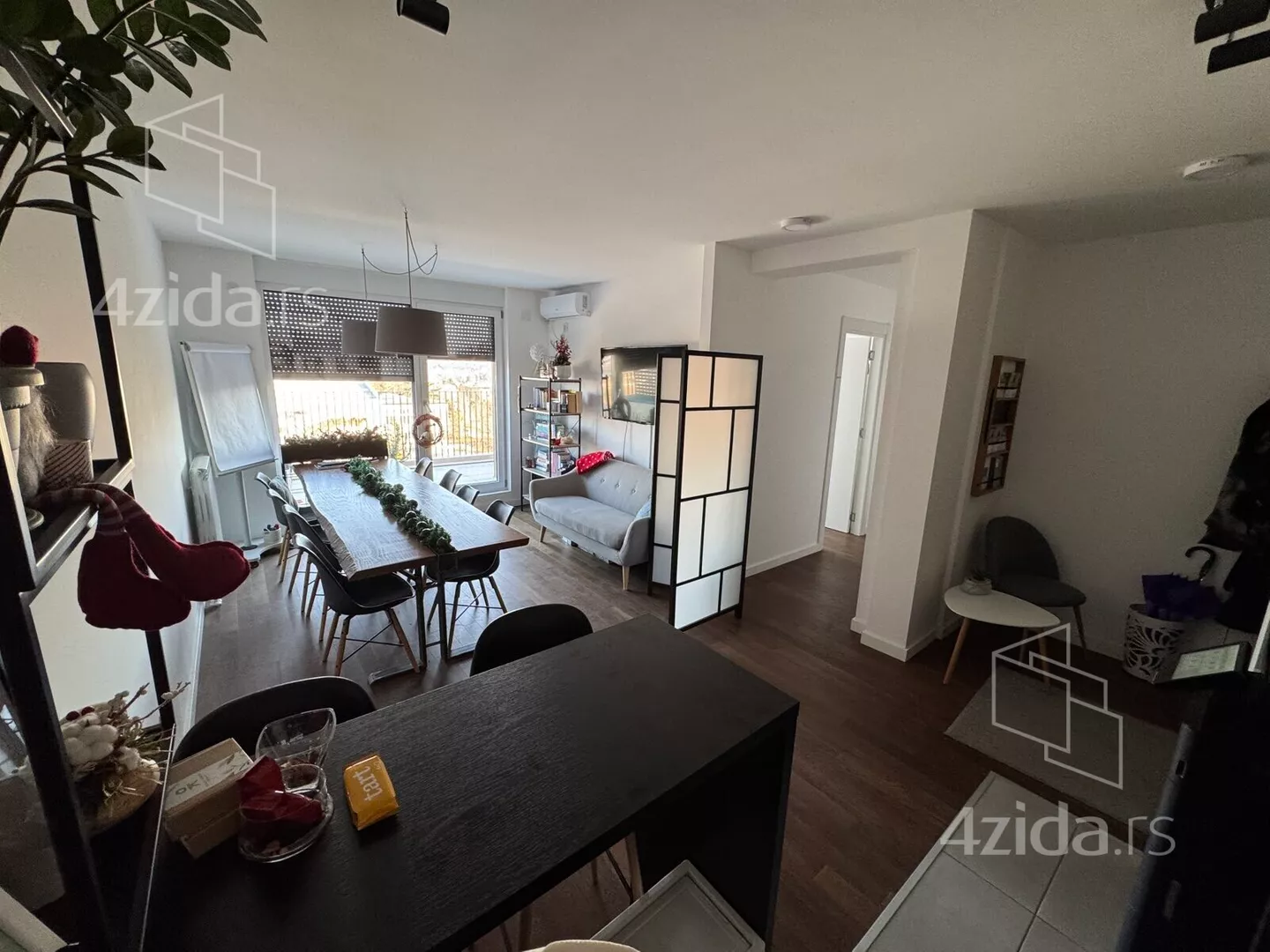 Dvoiposoban stan | 4zida