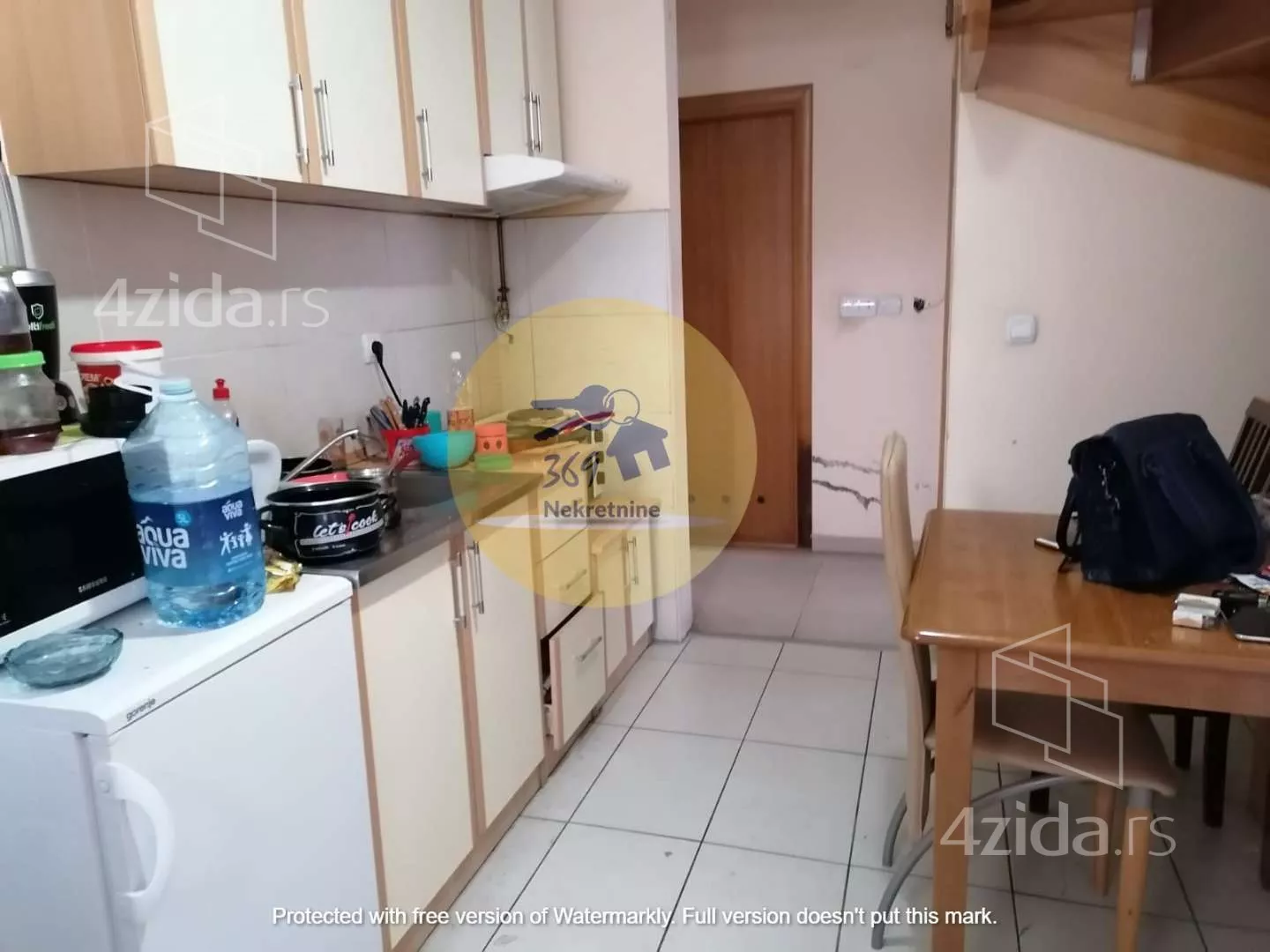 Sedmosoban stan | 4zida