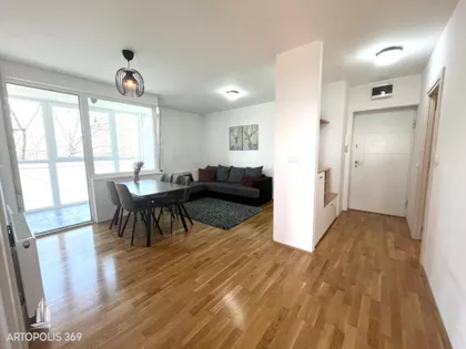 Vjekoslava Kovača | 4zida.rs