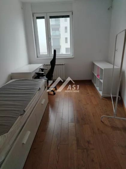 Janka Čmelika | 4zida.rs