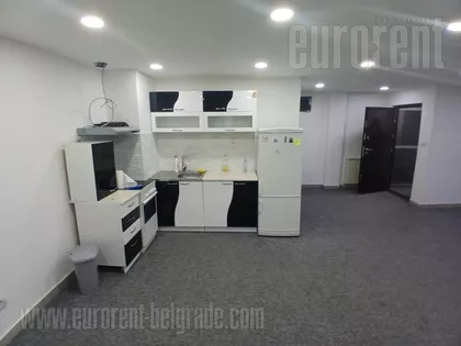 DONJI DORĆOL | 4zida.rs