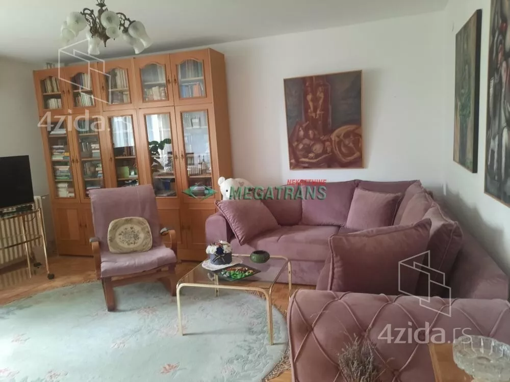 Dvoiposoban stan | 4zida