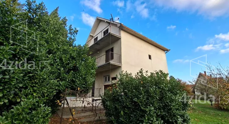 3-etažna kuća | 4zida