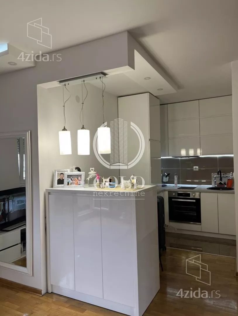 Garsonjera | 4zida