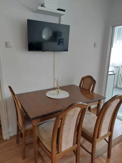 Studentska | 4zida.rs