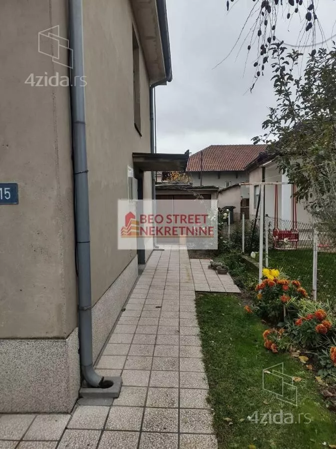 Troiposoban stan | 4zida