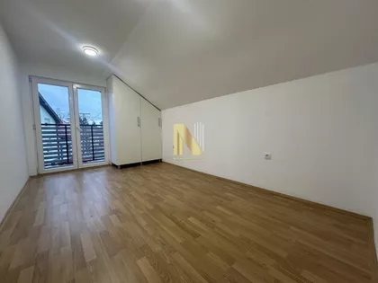 Sremska Kamenica | 4zida.rs