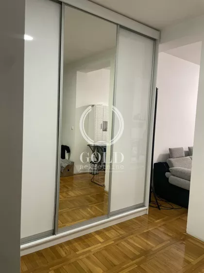 Bulevar Cara Lazara | 4zida.rs