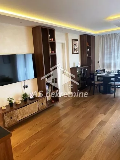 Južni Bulevar | 4zida.rs