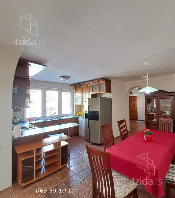 3-etažna kuća | 4zida