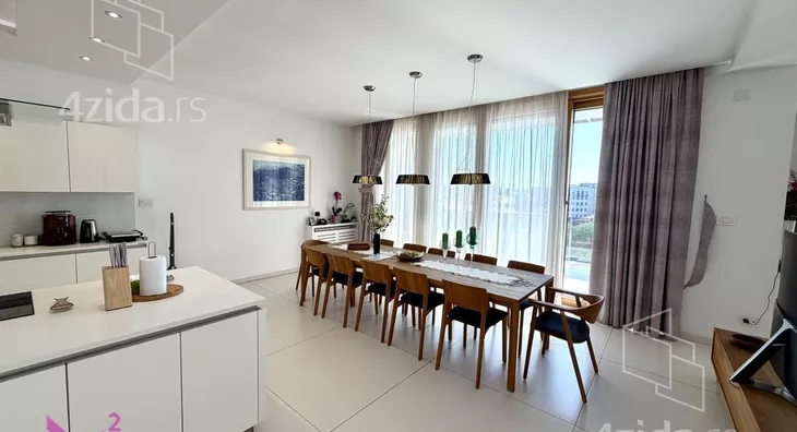 Sedmosoban stan | 4zida