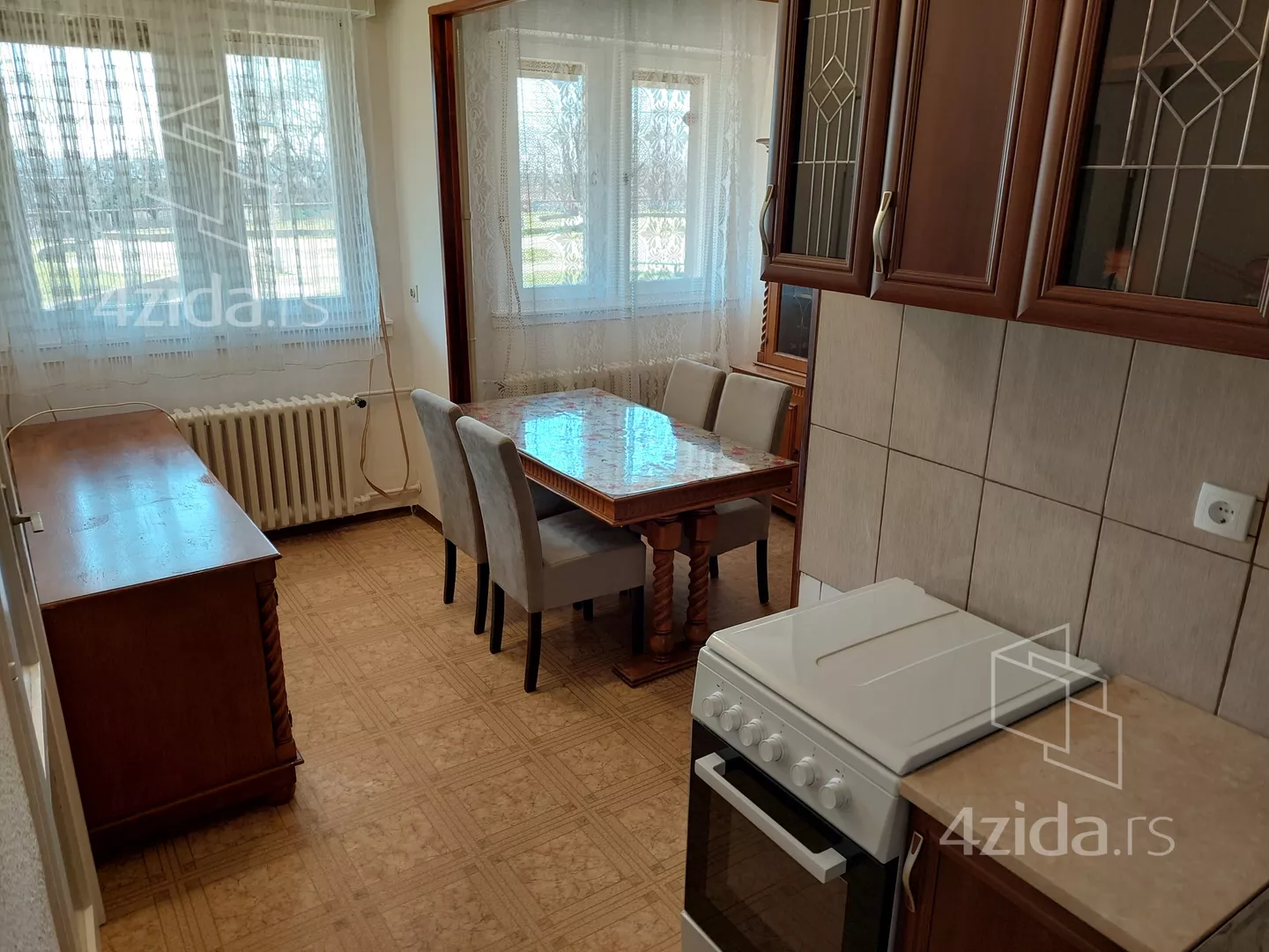 Dvoiposoban stan | 4zida