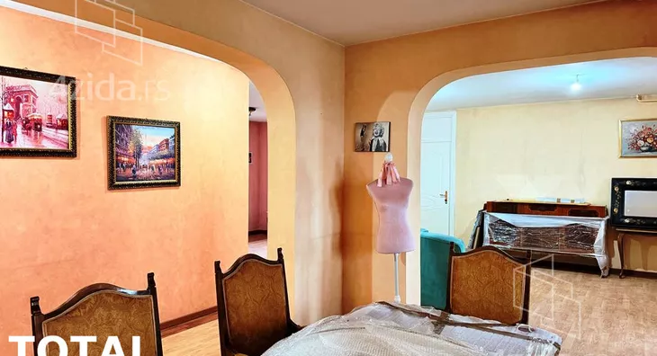 Petosoban stan | 4zida