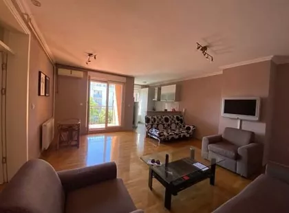 Karađorđeva | 4zida.rs