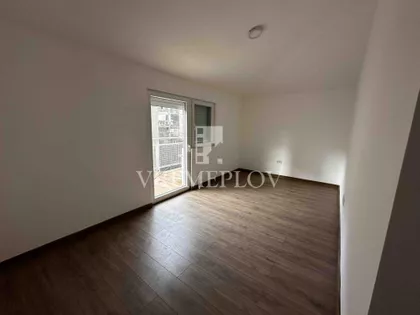 Miše Vujića | 4zida.rs