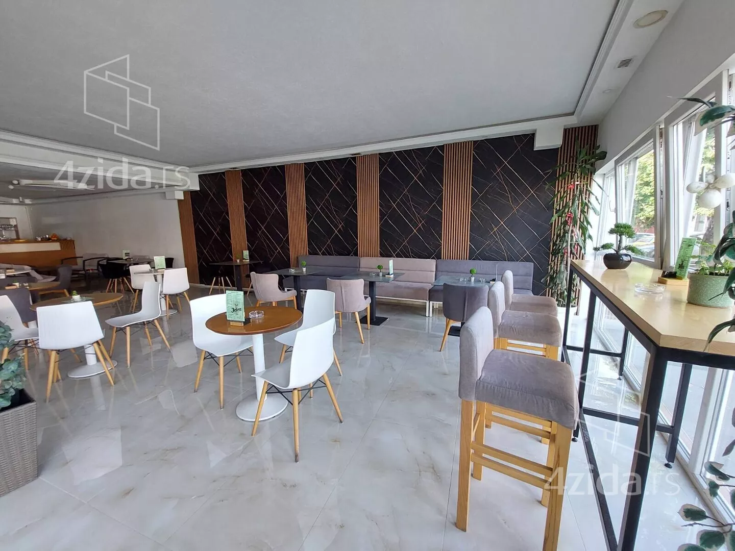 Poslovni prostor | 4zida