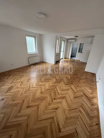 Ratka Mitrovića | 4zida.rs