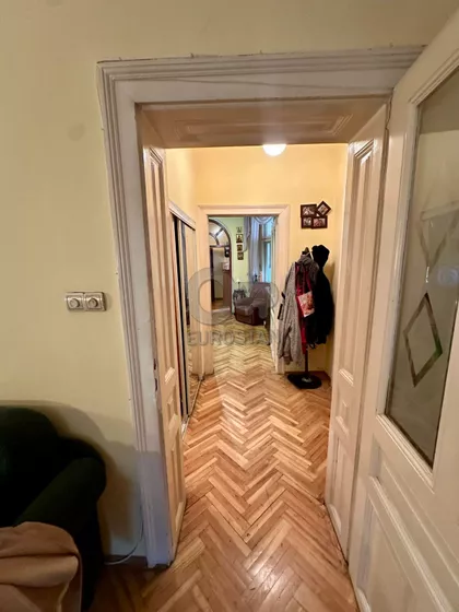 Mutapova | 4zida.rs