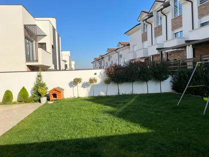 Milana Vukosa | 4zida.rs