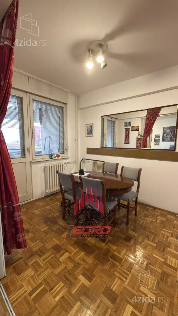 Troiposoban stan | 4zida