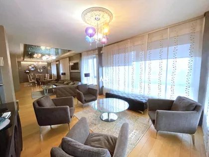 Uroša Martinovića | 4zida.rs