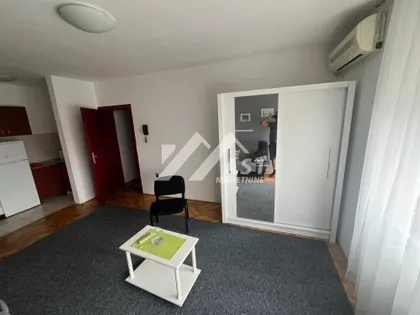 Hadži Ruvimova | 4zida.rs