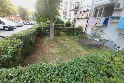 Kanarevo brdo | 4zida.rs