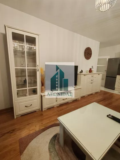 Crveni Pevac | 4zida.rs