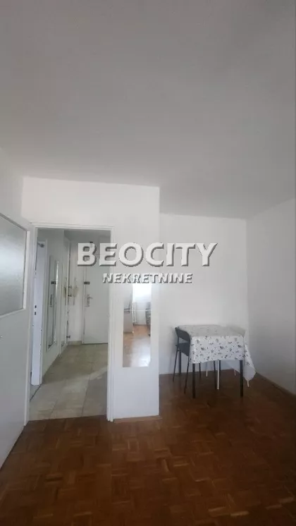 Pariske komune | 4zida.rs