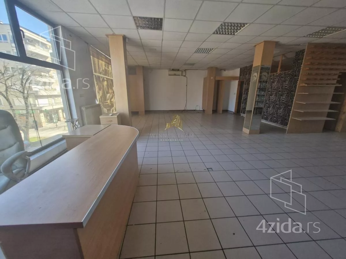Poslovni prostor | 4zida