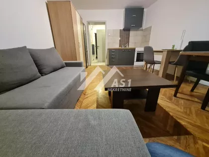 Šumadijska | 4zida.rs