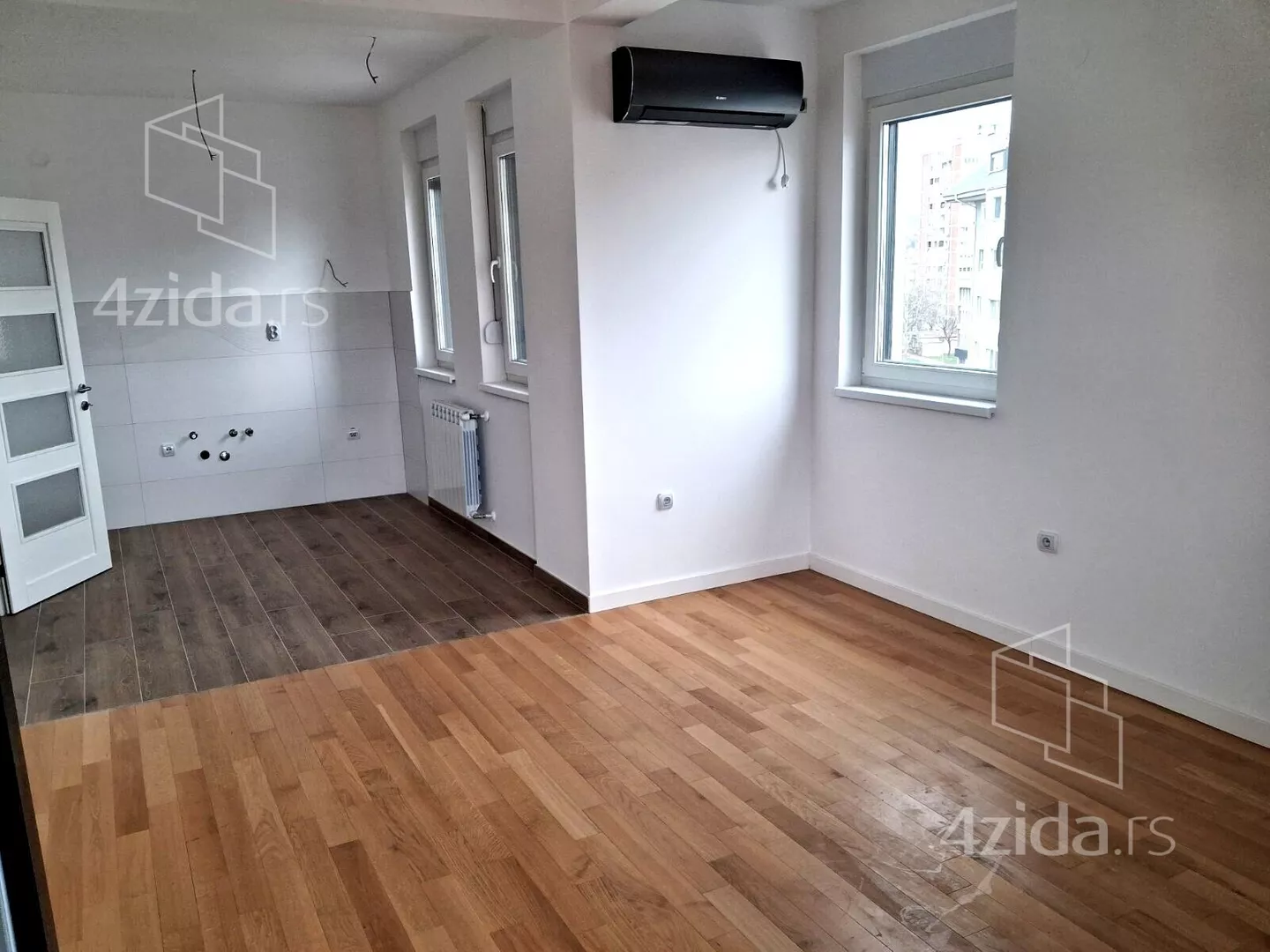 Troiposoban stan | 4zida