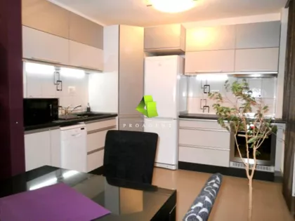 Crveni Pevac | 4zida.rs