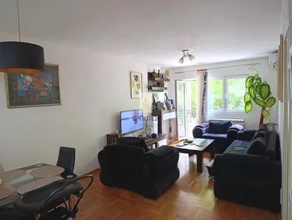 Jovanke Radaković | 4zida.rs