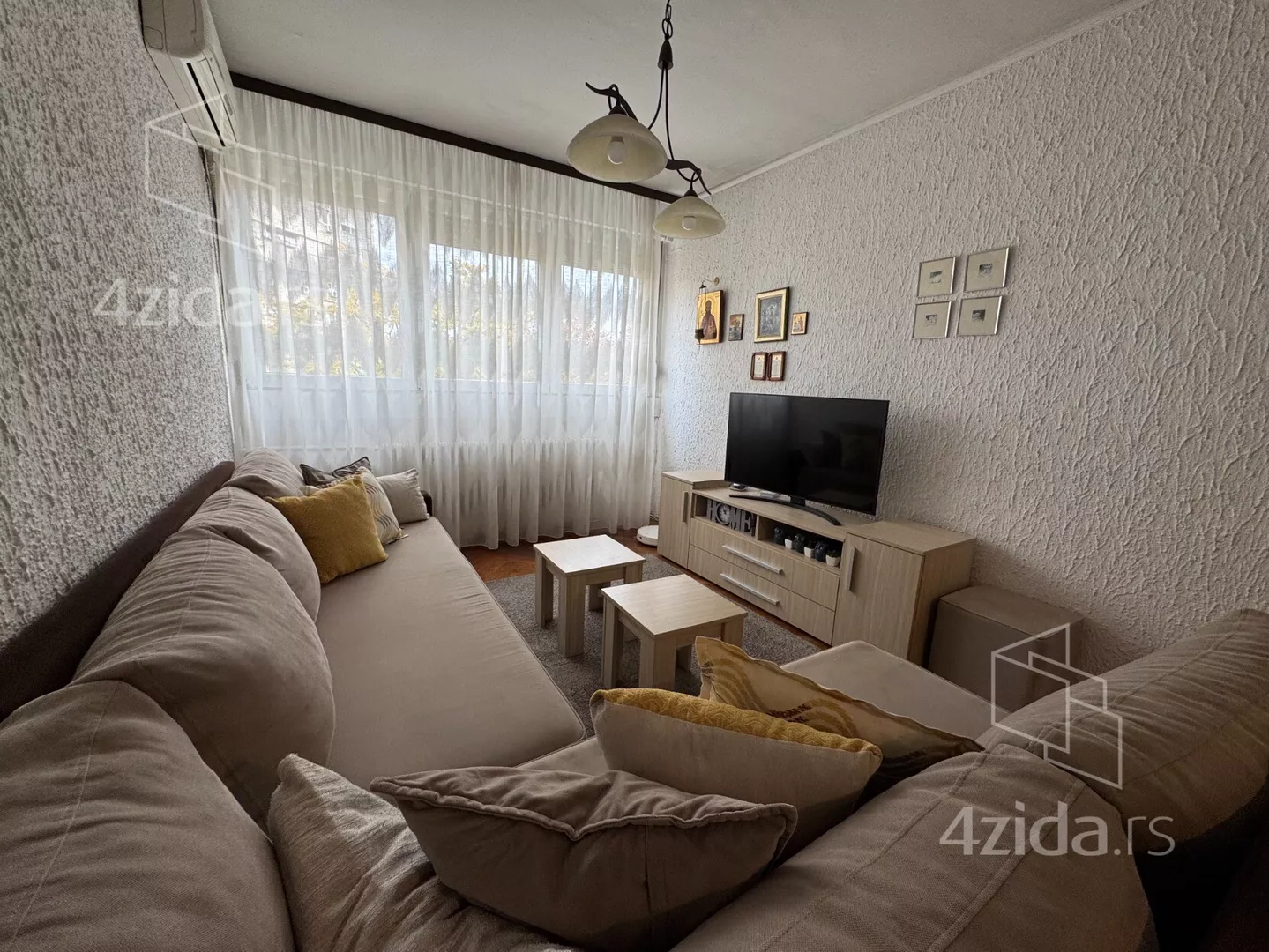 Troiposoban stan | 4zida