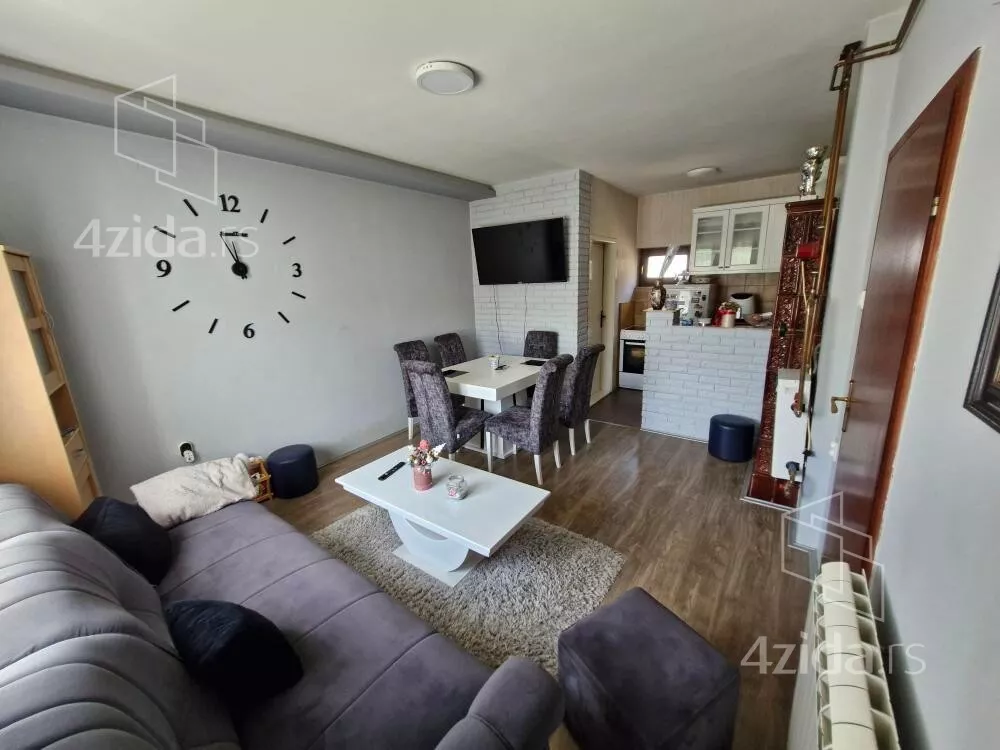 3-etažna kuća | 4zida