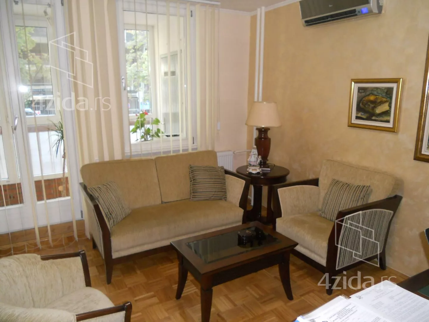 Troiposoban stan | 4zida