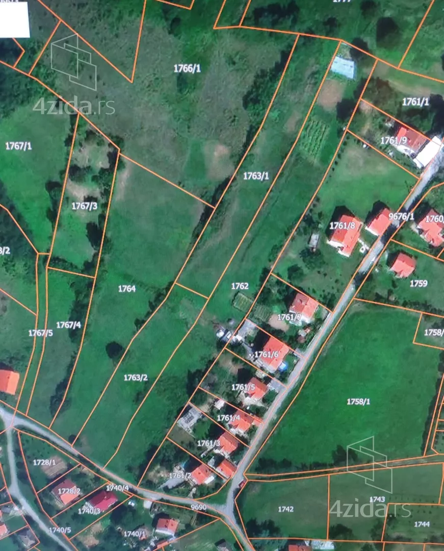 Građevinsko zemljište | 4zida
