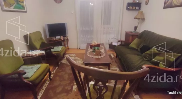 3-etažna kuća | 4zida