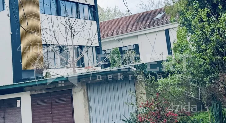Garaža | 4zida