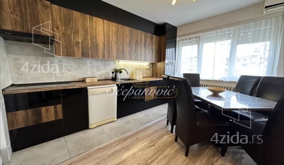 Dvoiposoban stan | 4zida