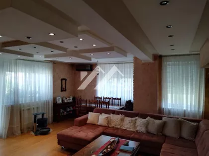 Krilova | 4zida.rs