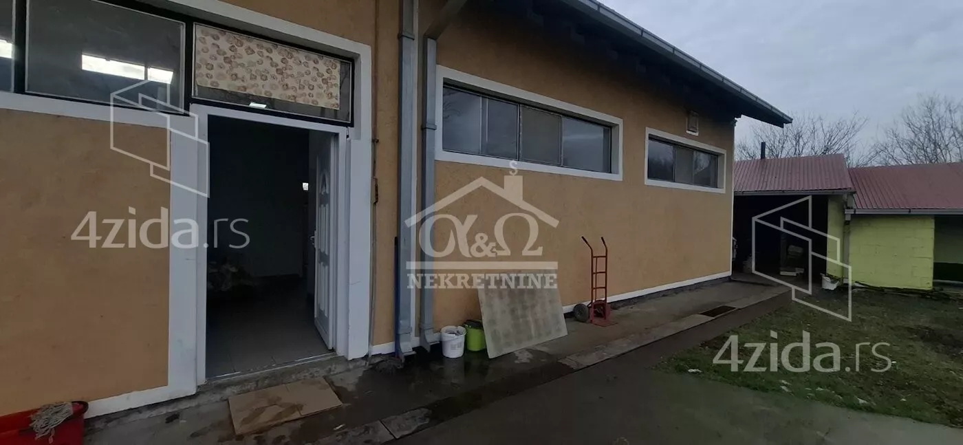 Poslovna zgrada | 4zida