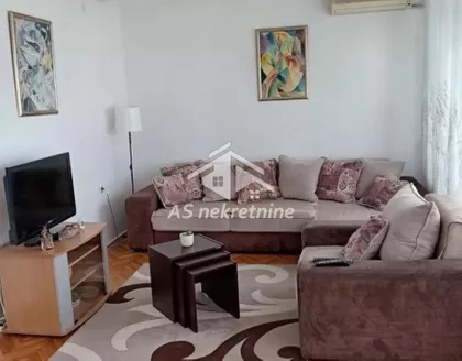 Crveni Krst Vračar | 4zida.rs